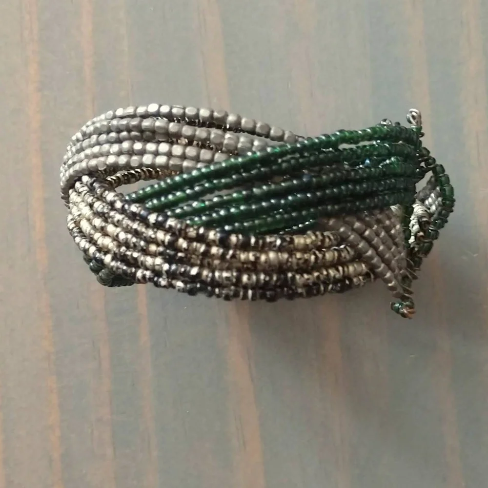 Multi color seed bead bracelet